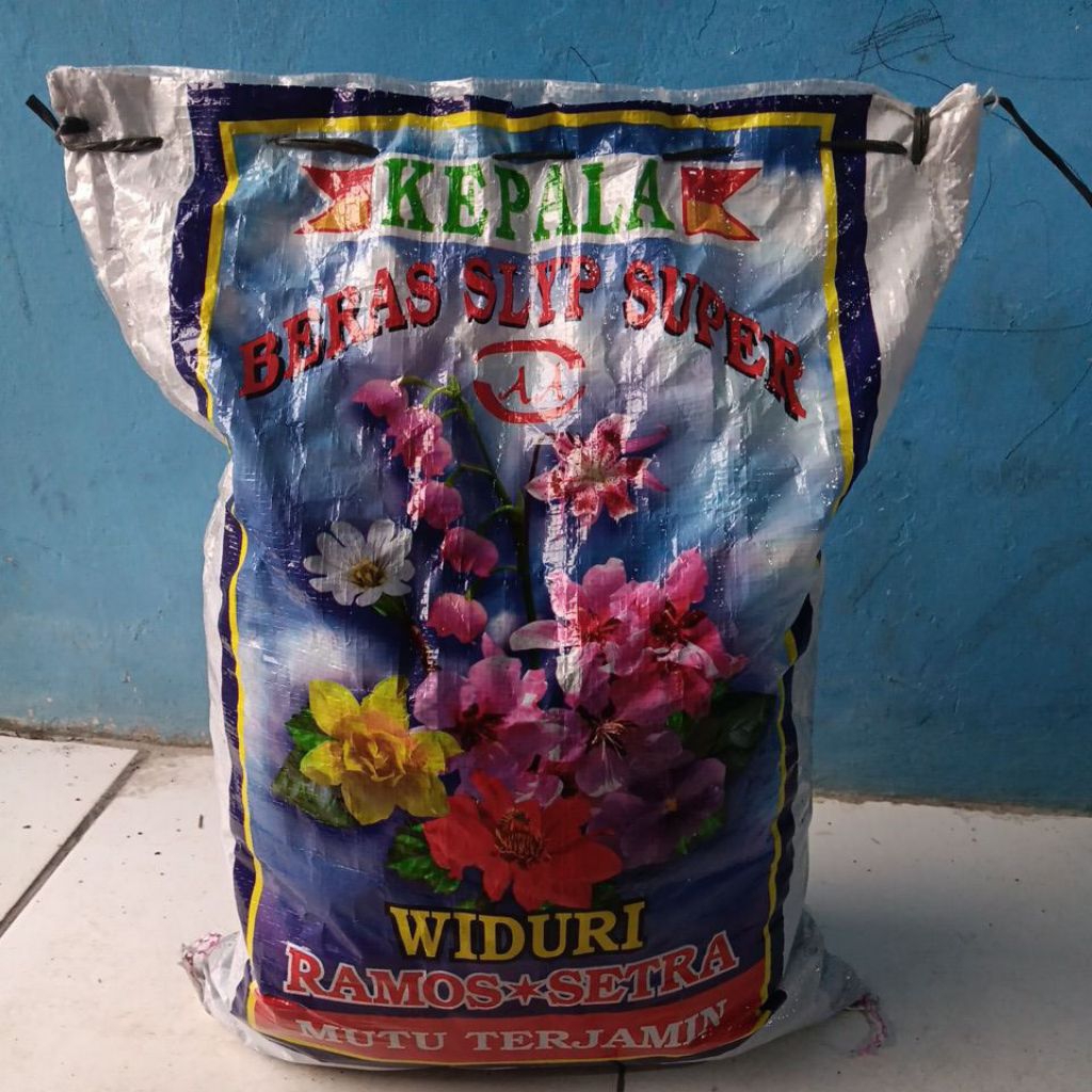 Arang Batok Kelapa Arang Batok Resto Sate, Seafood, BBQ - Areng Batok Kelapa Karung Isi 5kg