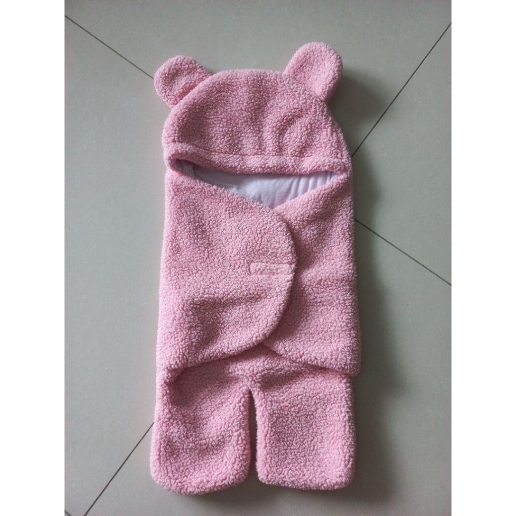 Preloved Like New Selimut Bedong Bayi Perempuan Bahan Wol Tebal Jaket Newborn Baby