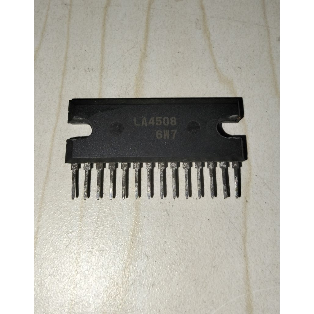 IC POWER AUDIO AMPLIFIER LA4508 BARANG BARU