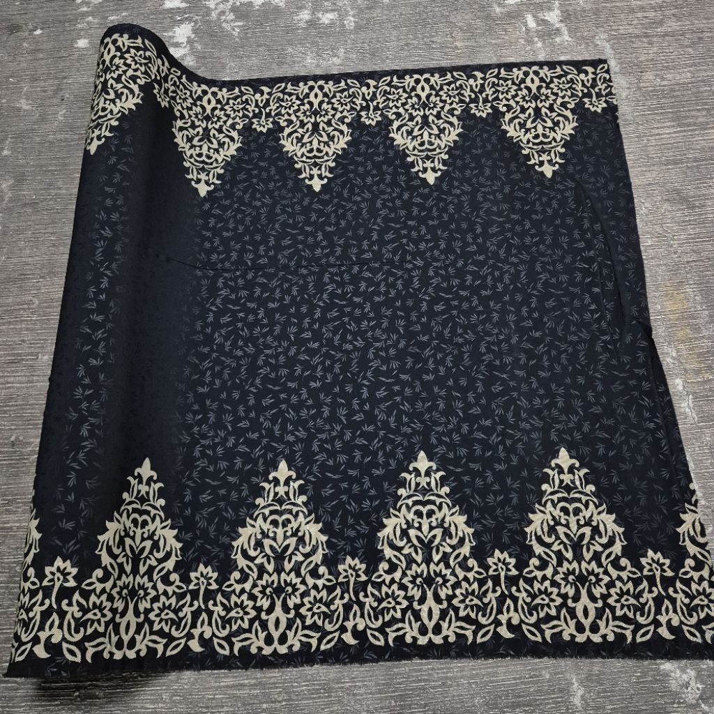 Kain Crepe Embos Motif Sultan - Kain Crepe Embos Motif - Harga Tertera 0,5 Meter
