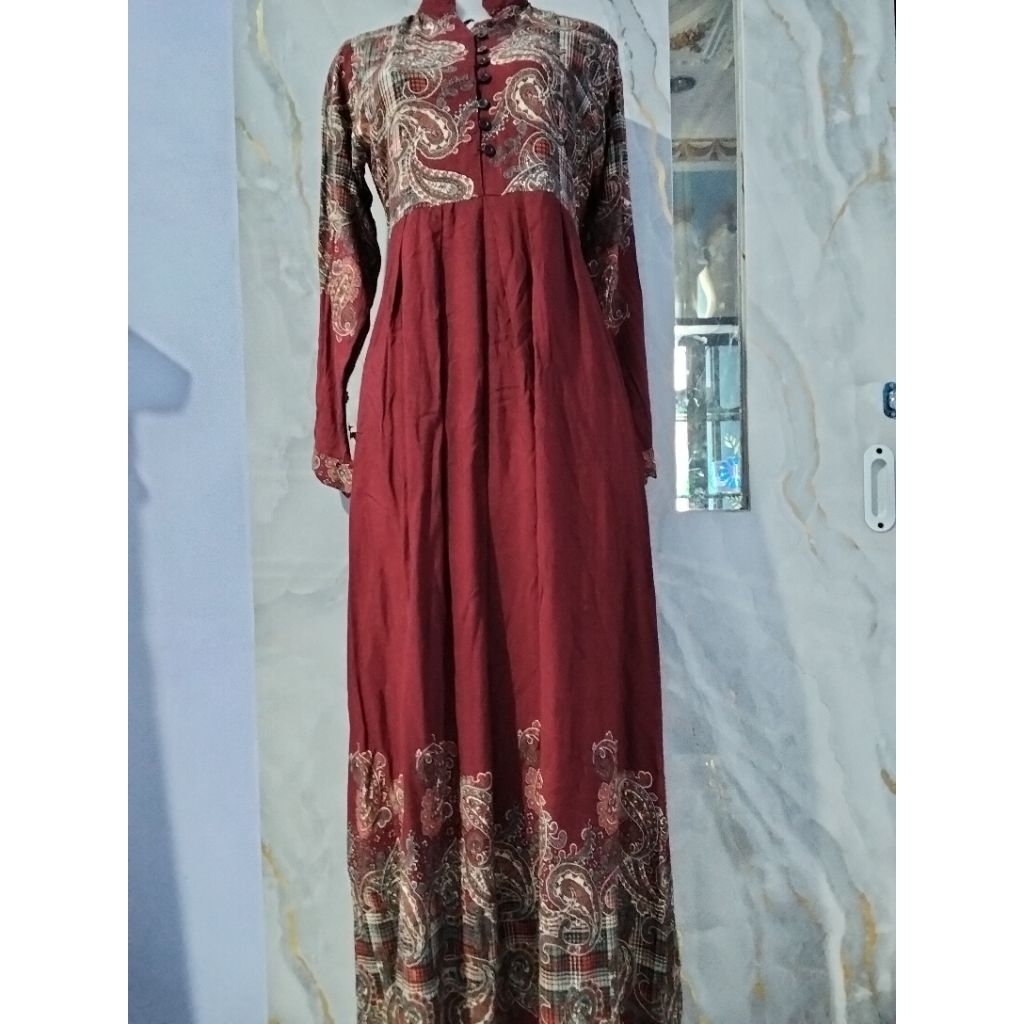 (PRELOVED) Gamis Maxy Merah Paisley Ld 90 Pb125