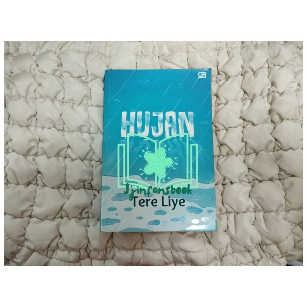 [Preloved Buku Gramedia] Tere Liye - Hujan