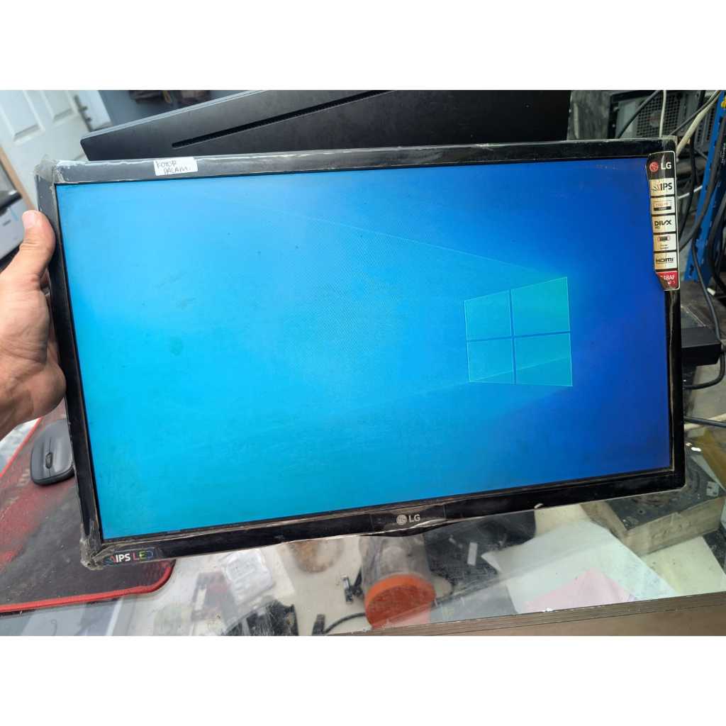 MONITOR TV LED LG 22"(22MT48AF) AGAK KOTOR, TANPA KAKI, UNIT ONLY