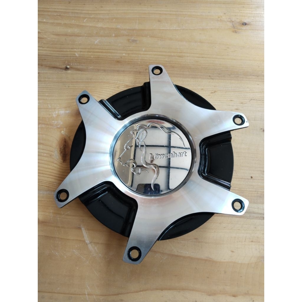 Lowenhart dop tutup velg racing