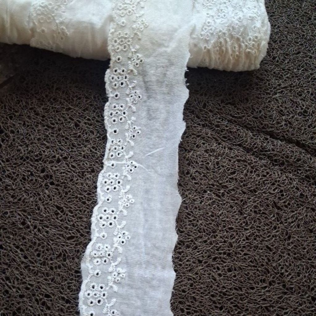 Renda katun jepang / kain renda katun / renda bahan katun roll 15yard (13.5 meter).