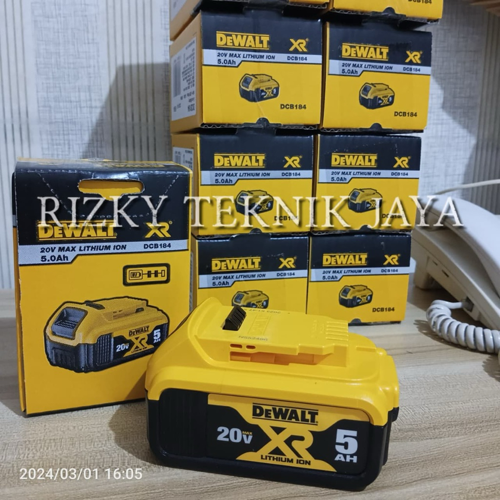 DEWALT DCB 184 Baterai Cordless Battery Li-ion 20V 5.0AH DCB184