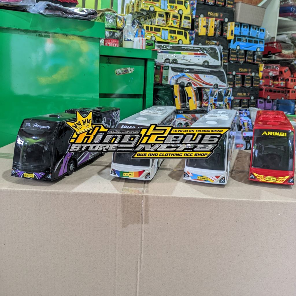 MINIATUR BUS TRONTON UHD RKC
