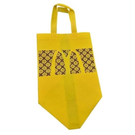 reusable shopping bag / tote bag spunbon / goodie bag / tas belanja mcd mc donalds - original mcd ( 