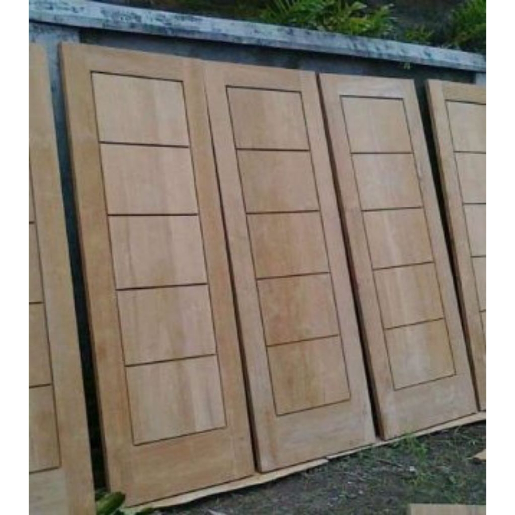 daun pintu kamar