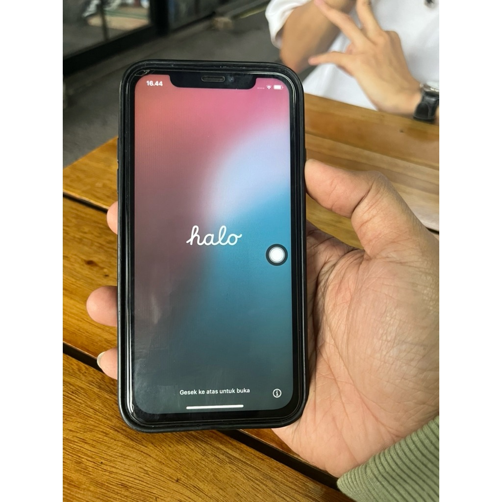 iPhone XR 256gb Digimap Lock ICloud