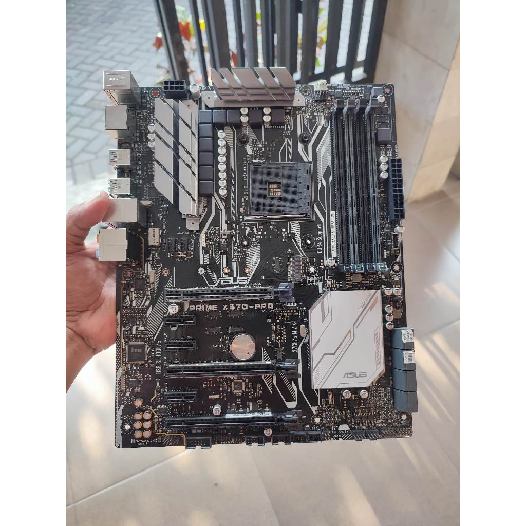 Mobo Asus Prime X370 soket am4 ddr4