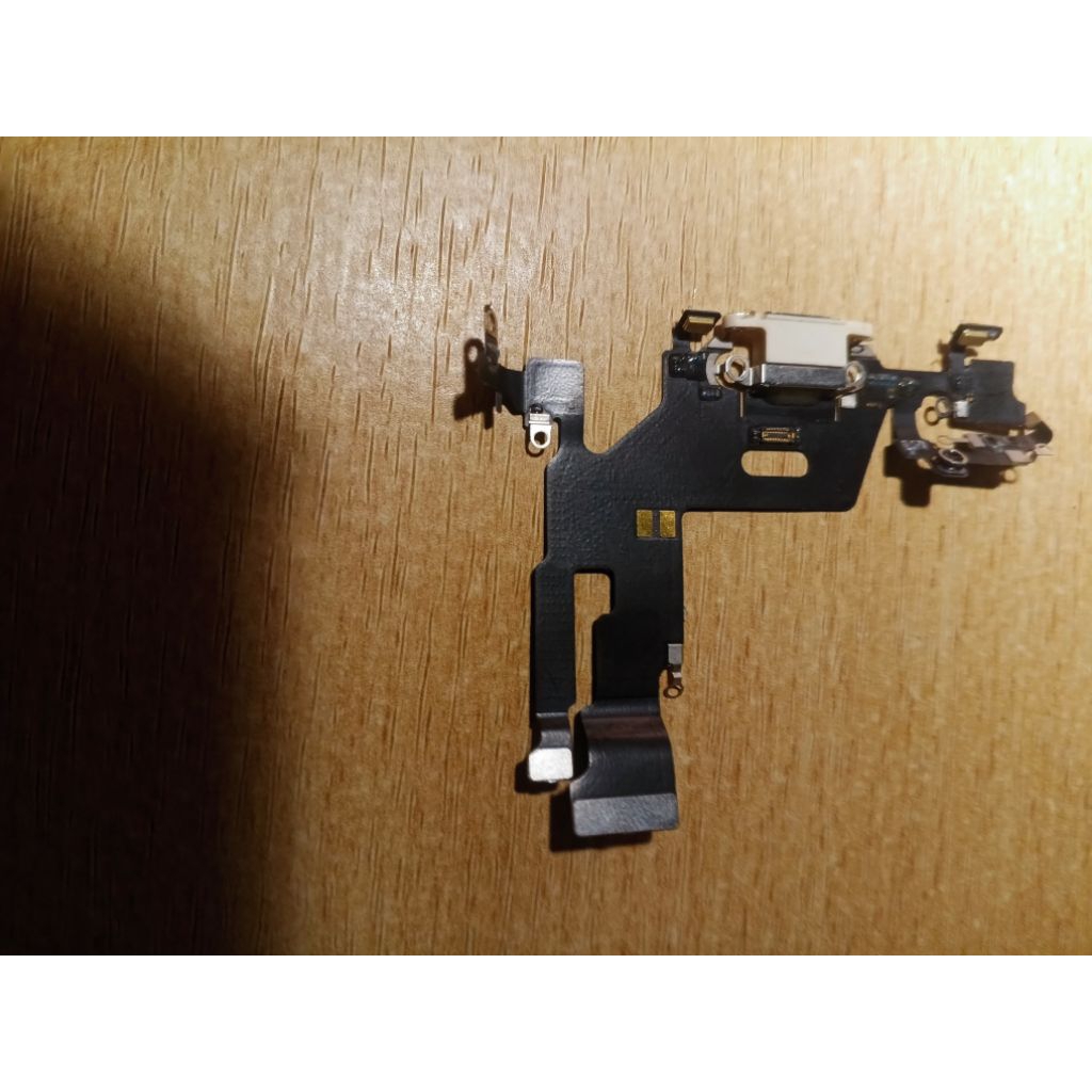 Fleksibel konektor casan ori copotan iphone 11 Minus mic