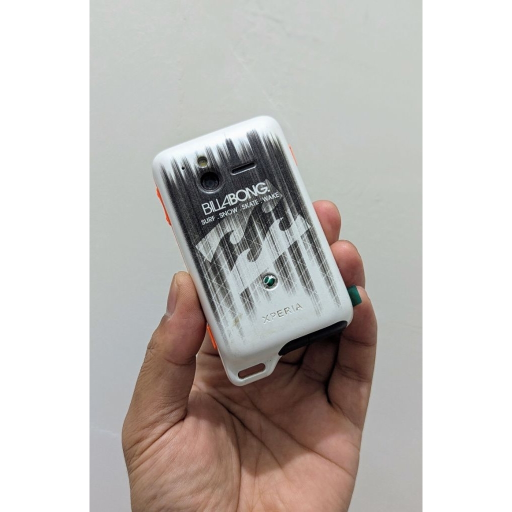 hp jadul sony ericsson xperia active bilabong edition
