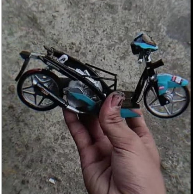 diecast miniatur motor drag honda vario 125 kzr