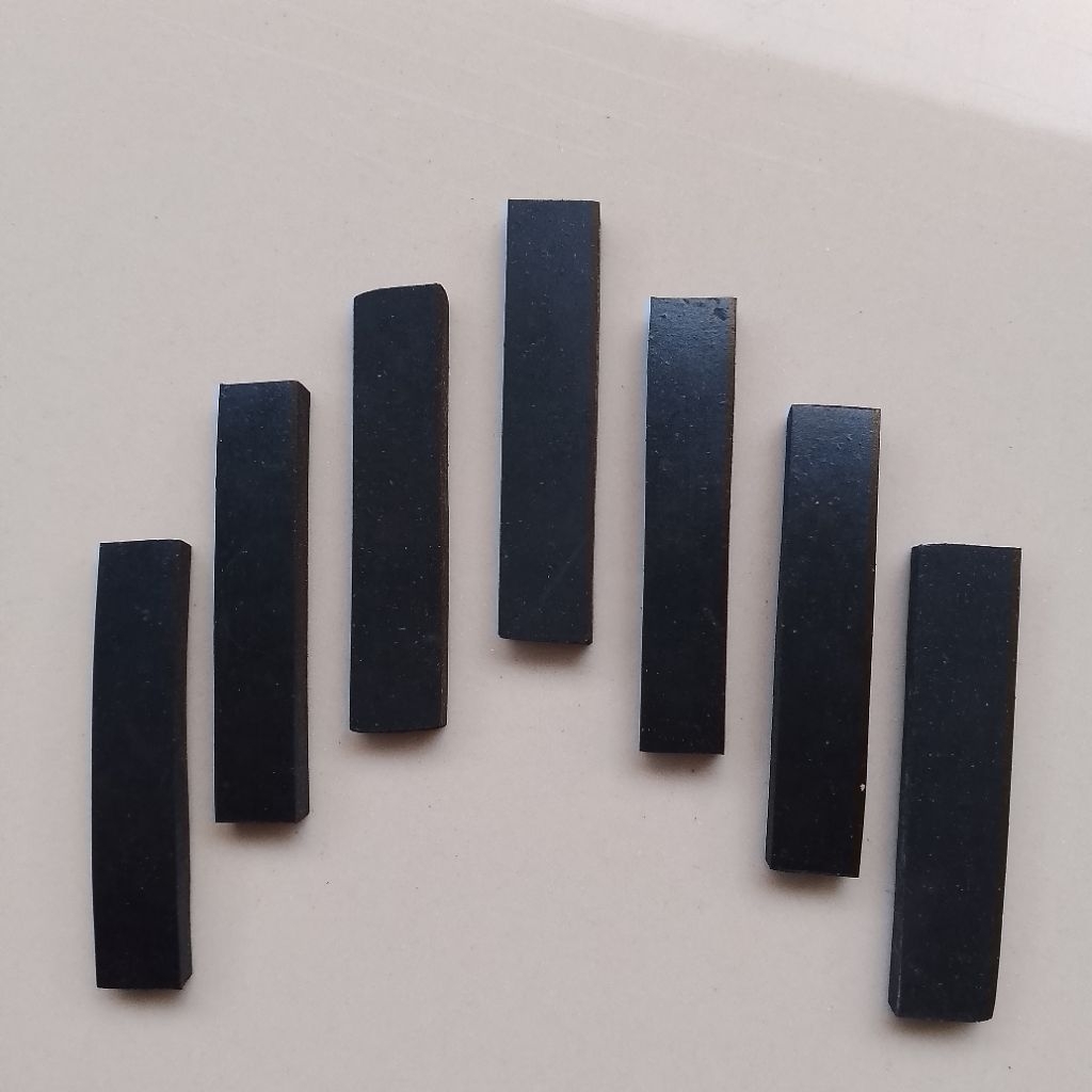 DIY UNIVERSAL Karet Kaki Laptop Asus VIVObook GD 14 | Rubber Feet Anti Slip | Dudukan Bawah | Harga 