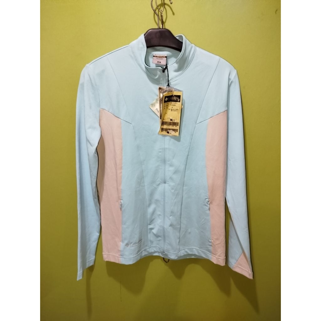 JAKET RUNNING COLUMBIA TITANIUM SOFTSEL BIRU LANGIT SIZE M WOMEN (BARU)