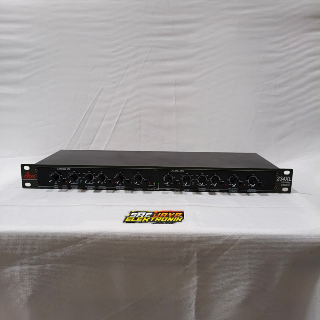 Crossover DBX 234XL / DBX234XL / DBX234 XL grade a