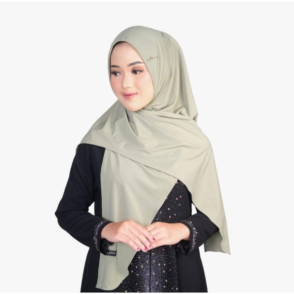 Hijab segitiga instan non pad Hijab recommended by alwira hijab