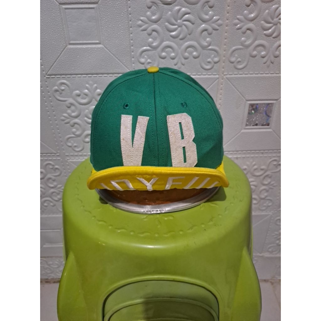 Topi visor pendek vispen topi sepeda  visor lemes second/bekas