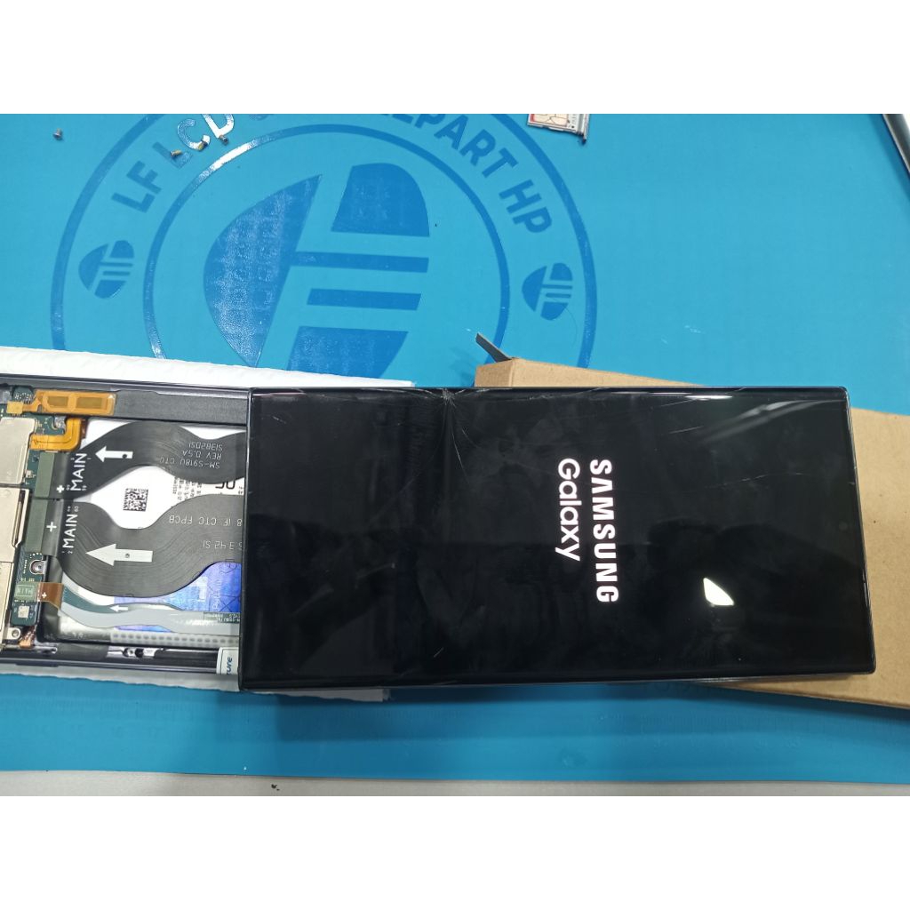 lcd copotan Samsung s 23 ultra Sentuhan normal