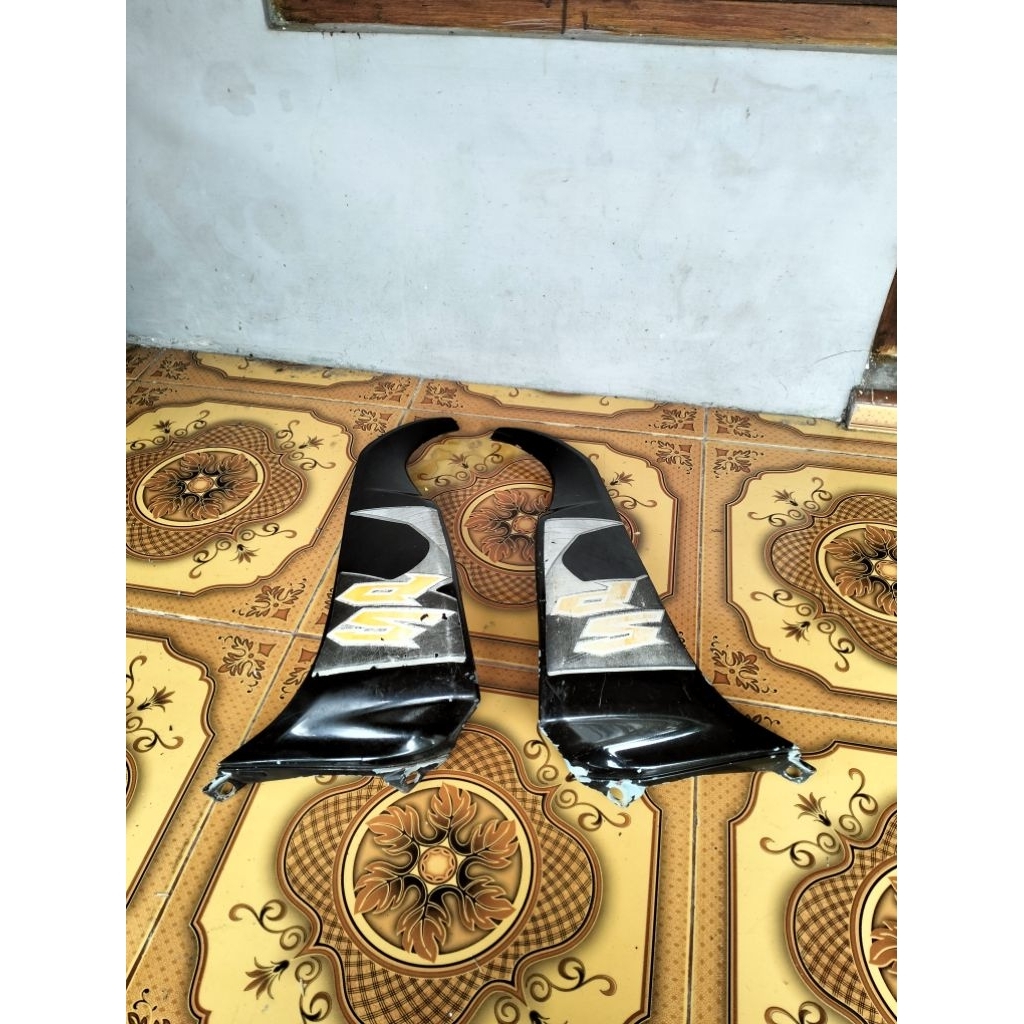 Sayap luar shogun 125 rr sp fl original