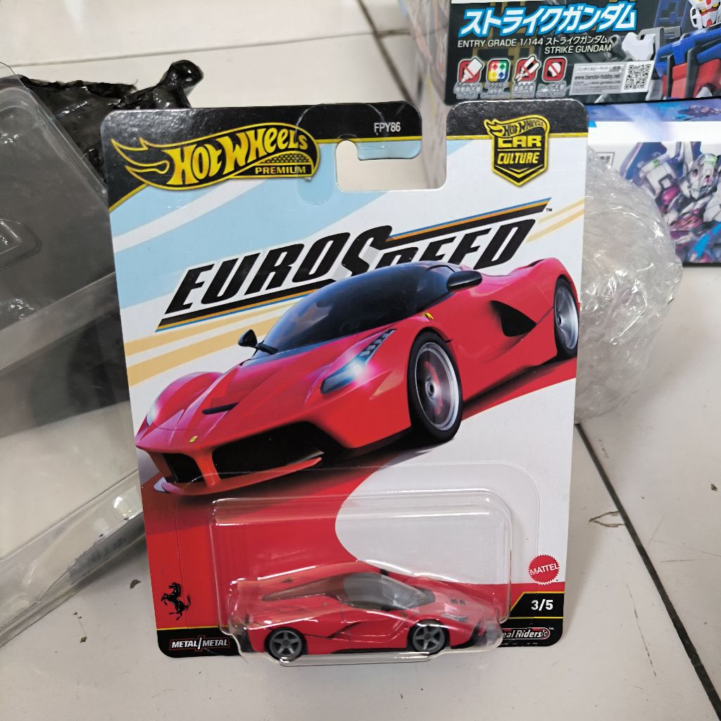 Hot Wheels LAFERRARI