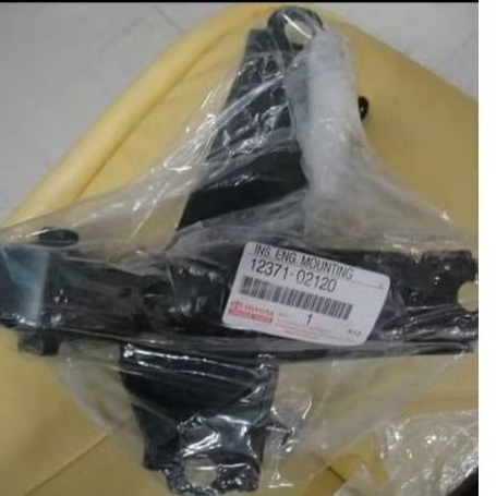 Engine mounting belakang Soluna