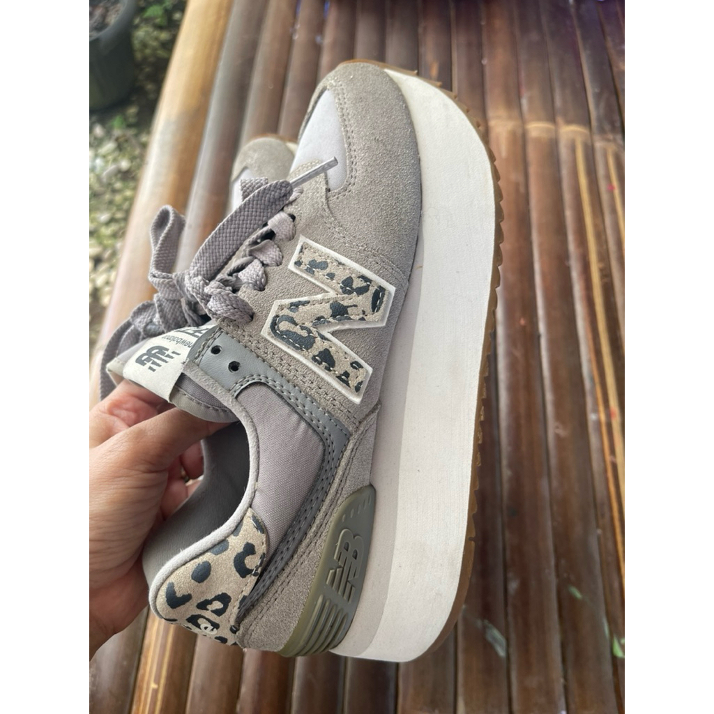 preloved sepatu NB 574 original 100%