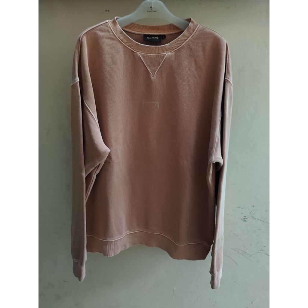 crewneck washed goal studios small logo pigment dyed brick