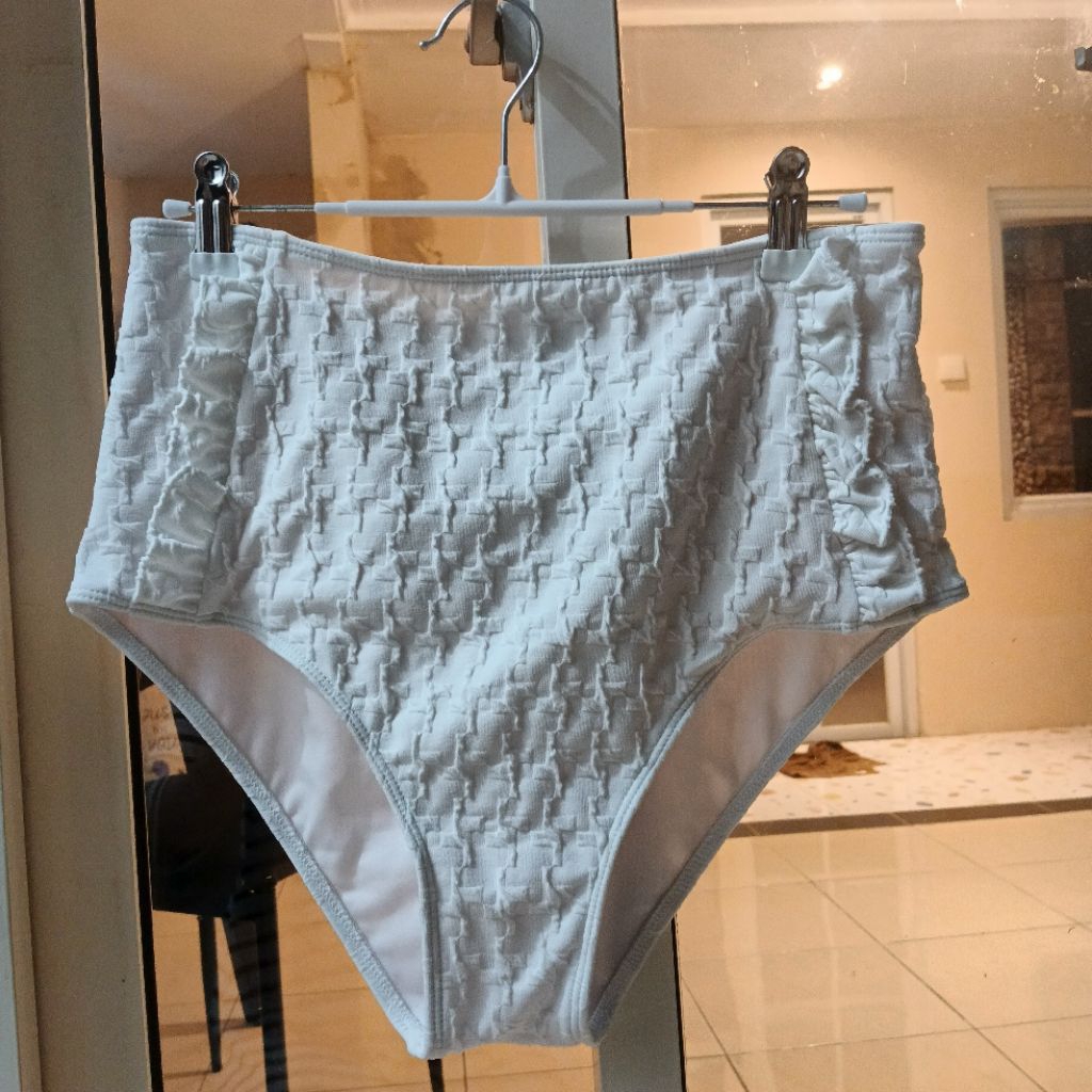 celana dalam wanita preloved