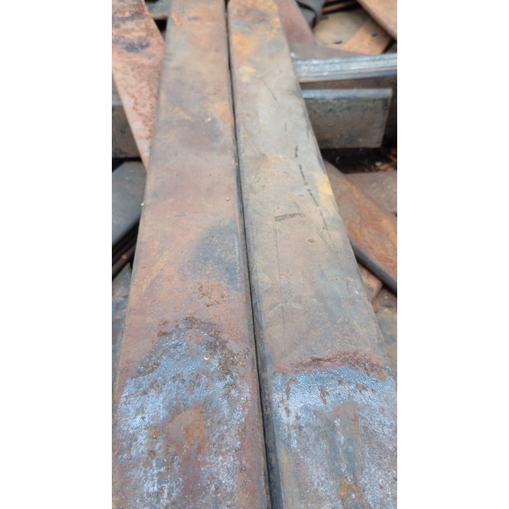 Besi baja per daun bekas mobil lebar 7 cm tebel 7 mm ukuran custome