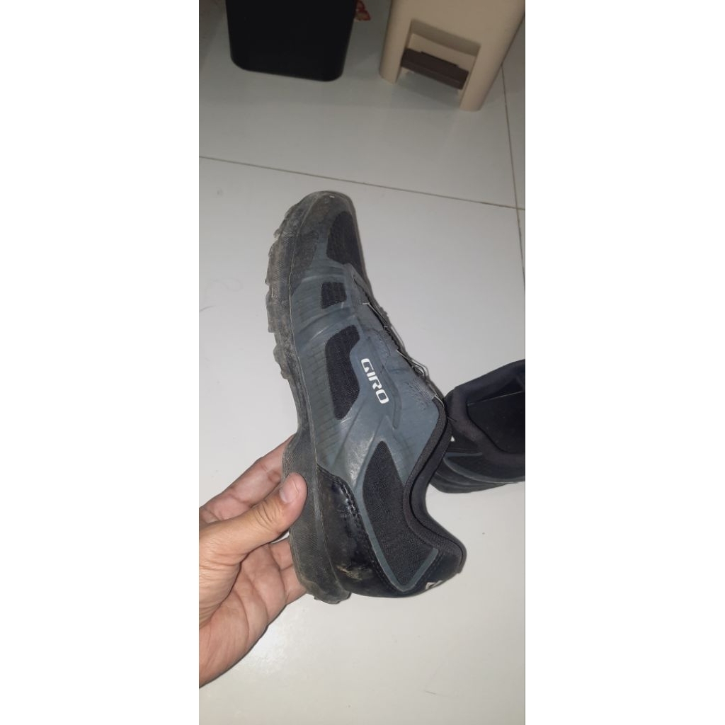 Sepatu MTB Cleat GiroGaugeBOA