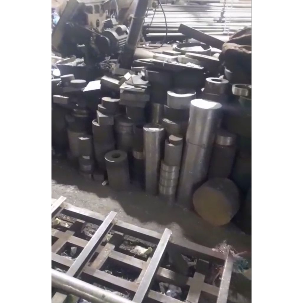 As Besi Batangan Bulat Diameter 150mm Panjang 15cm As Besi