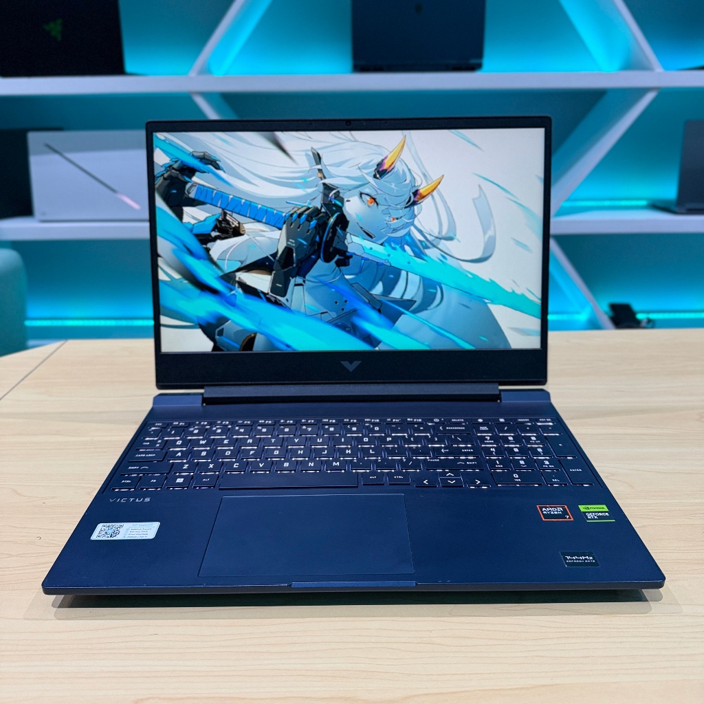 Laptop Gaming HP Victus Ryzen 7 8845HS RTX 3050 16GB/1TB SSD Like New