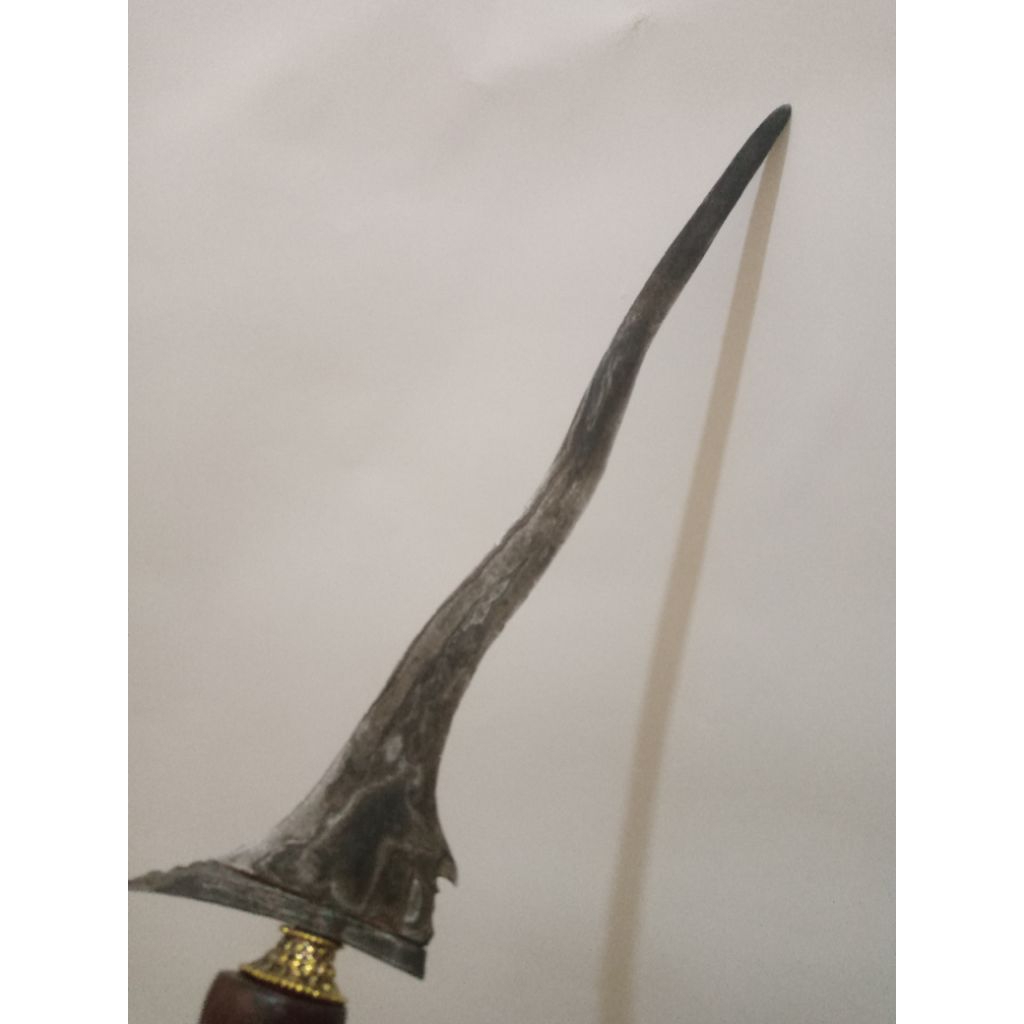 Keris Jangkung Pamor Wos Wutah (sepuh)