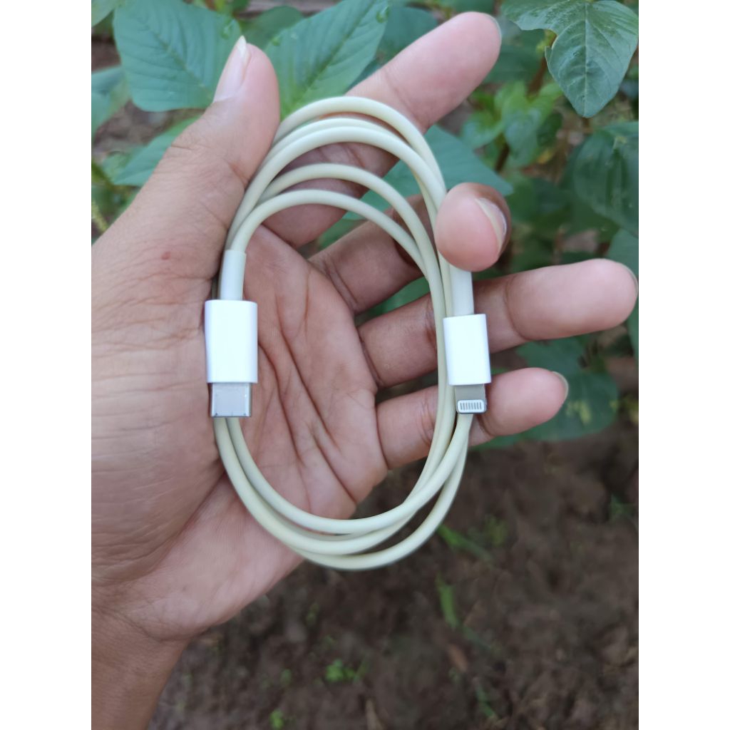 Kabel data iPhone C to lightning resmi original copotan (second)