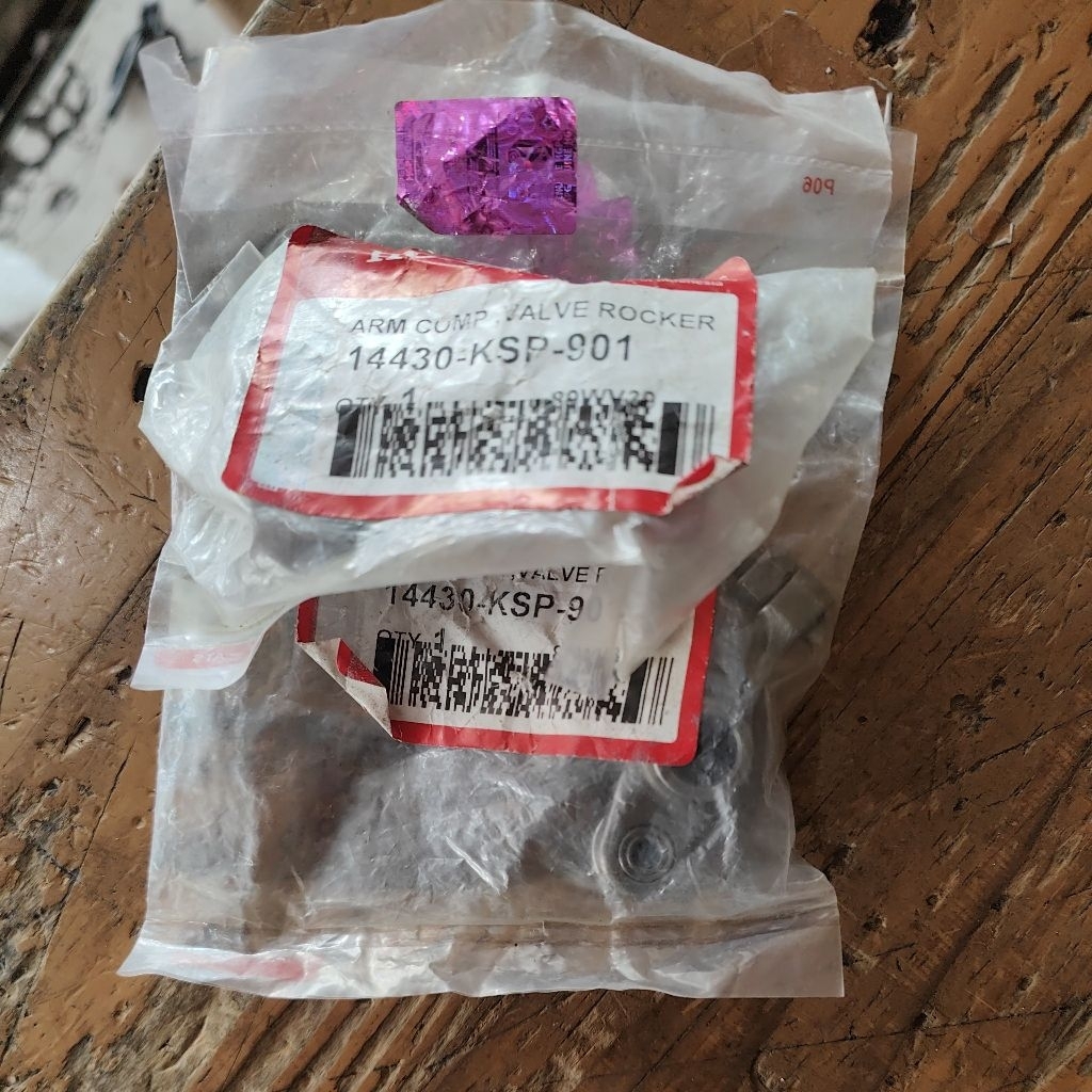 pelatuk klep / rocker arm megapro new mono (1set)