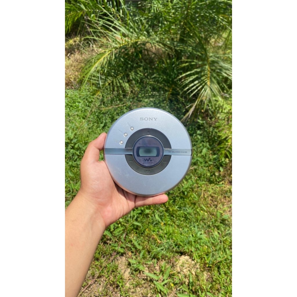 discman walkman DJ e100(normal) free cd