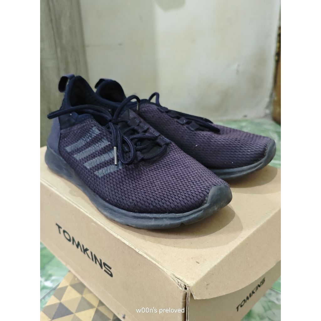 Sepatu TOMKINS Artemis Alpha Hitam Size 39