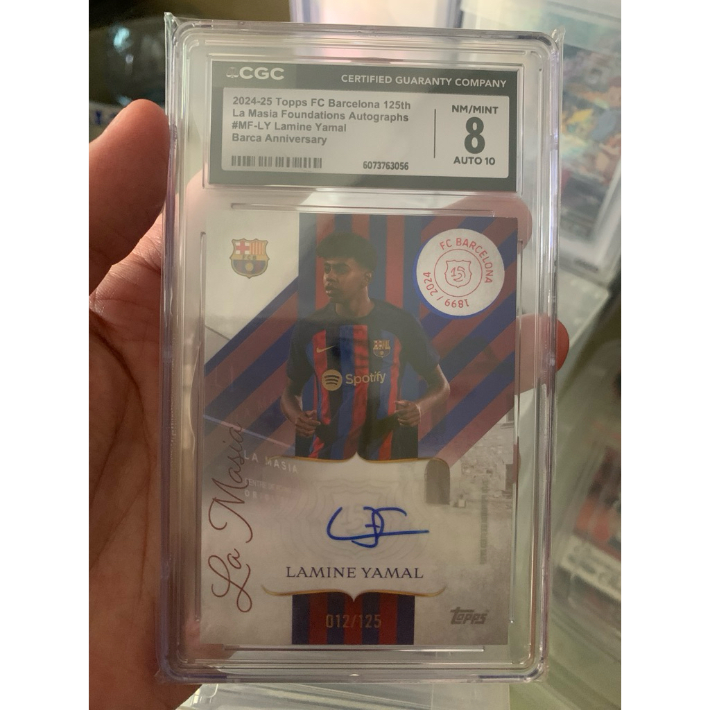 Lamine Yamal Topps FC Barcelona 125th Anniversary Auto 012/125 CGC 8 AUTO 10