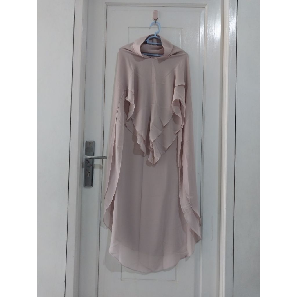 Boomsale New khimar Light cream Zafeetri