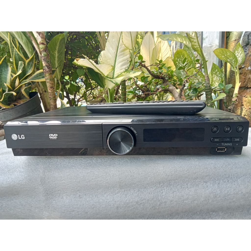 Amplifier Home Theater LG/Dvd Home Theater LG DH-4130S