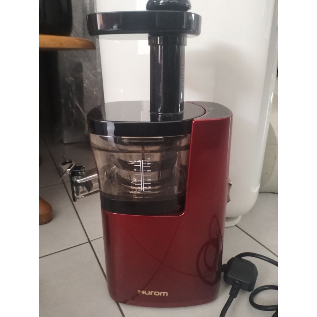 hurom slow juicer