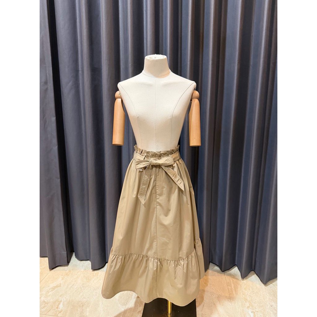 Uniqlo Belted Tiered Skirt-Rok Panjang-Khaki | Size S | Preloved