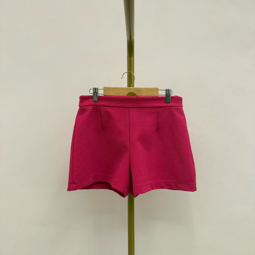 PRELOVED P&Co Pink Fuschia Textured Basic High Waist Short Pants Celana Pendek
