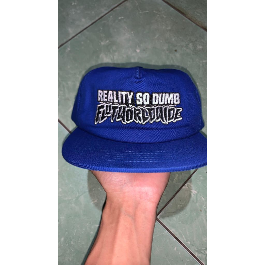 Topi Flut worldwide Blue