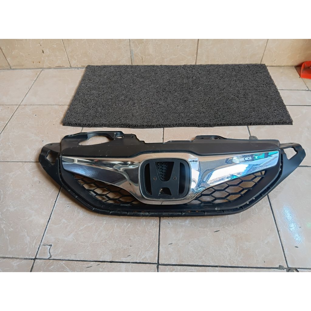 Gril grill grile honda Brio 2012 - 2015 second ori lepasan