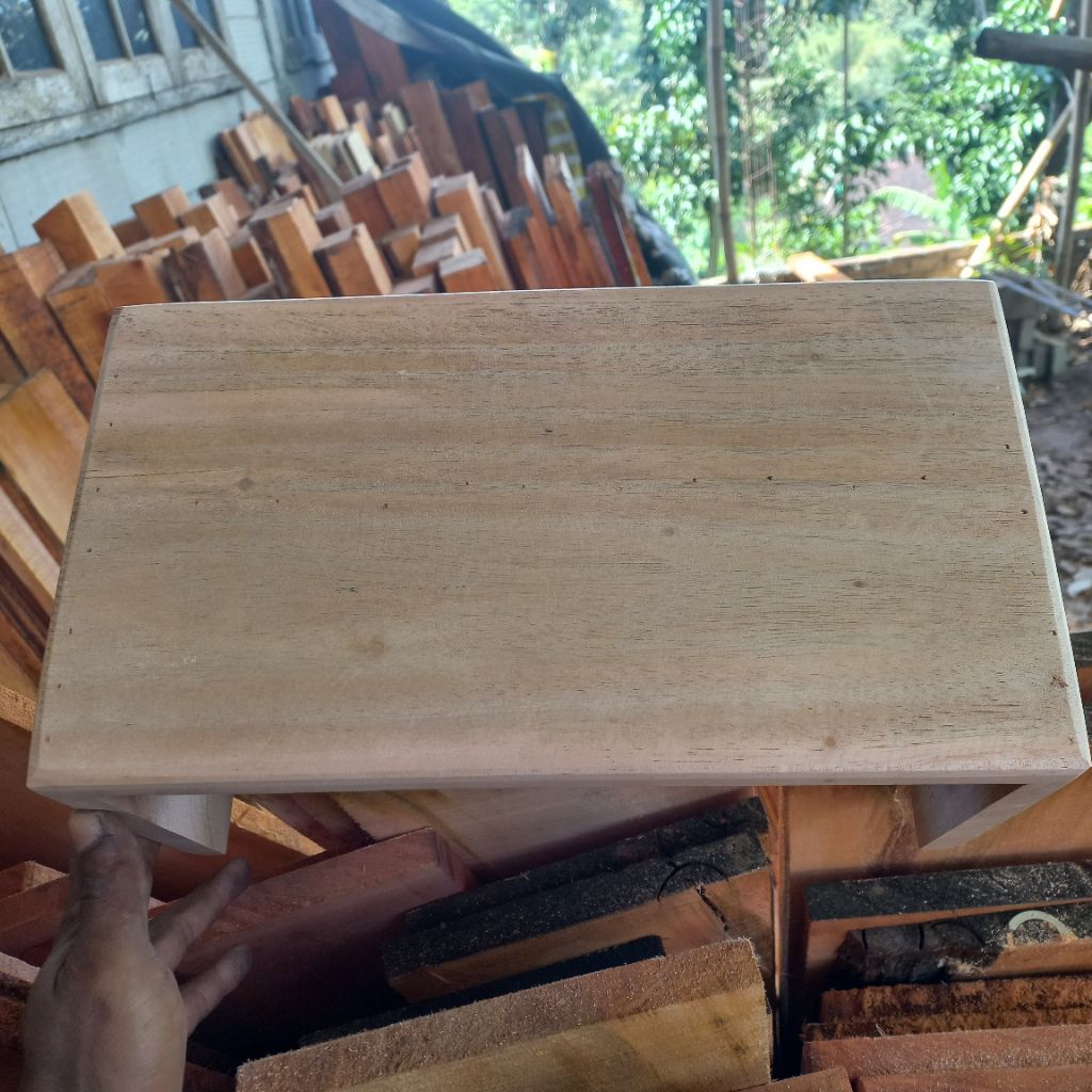 dingklik kayu jongkok