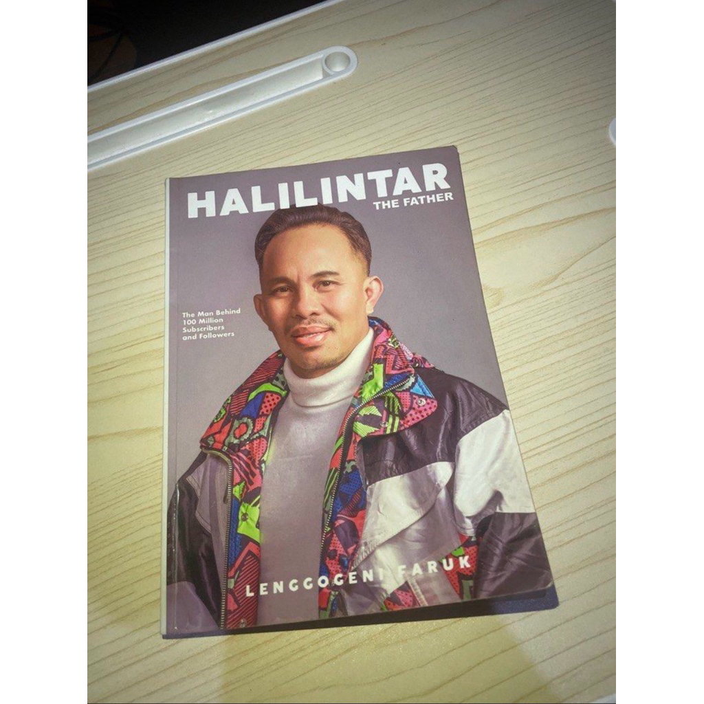 [PRELOVED] Buku Halilintar The Father - Lenggogeni Faruk - GEN HALILINTAR