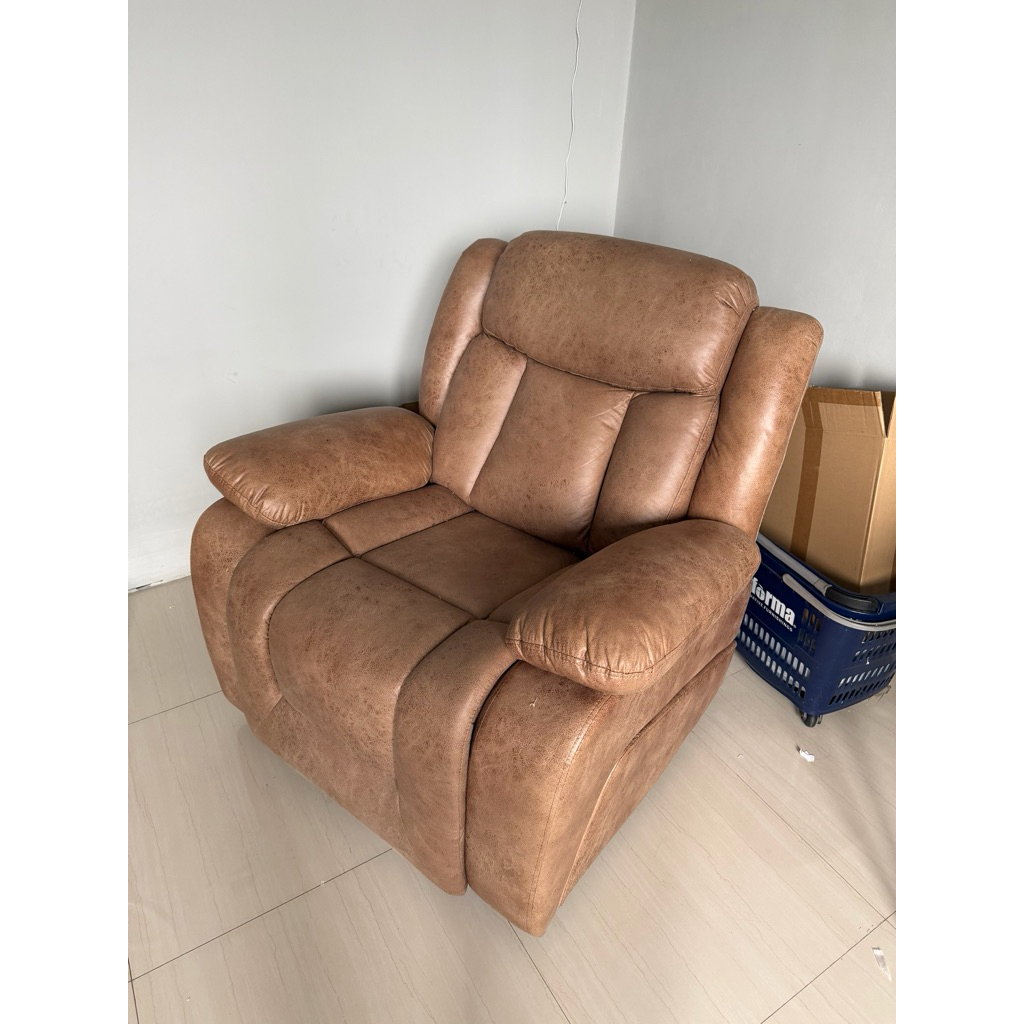 preloved sofa rocking / goyang informa norton